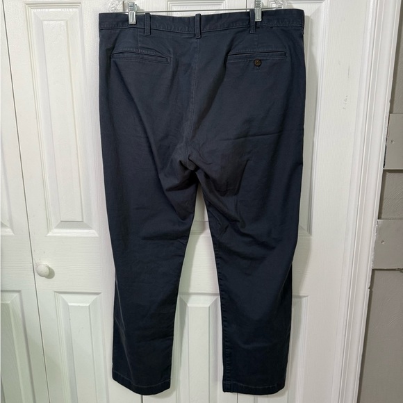 J Crew Men’s Flex Straight Leg Blue Chino Pants size 38 x 32 - Picture 2 of 6